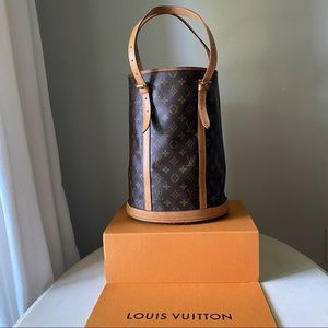 🎀Louis Vuitton - Bucket GM Bag🎀